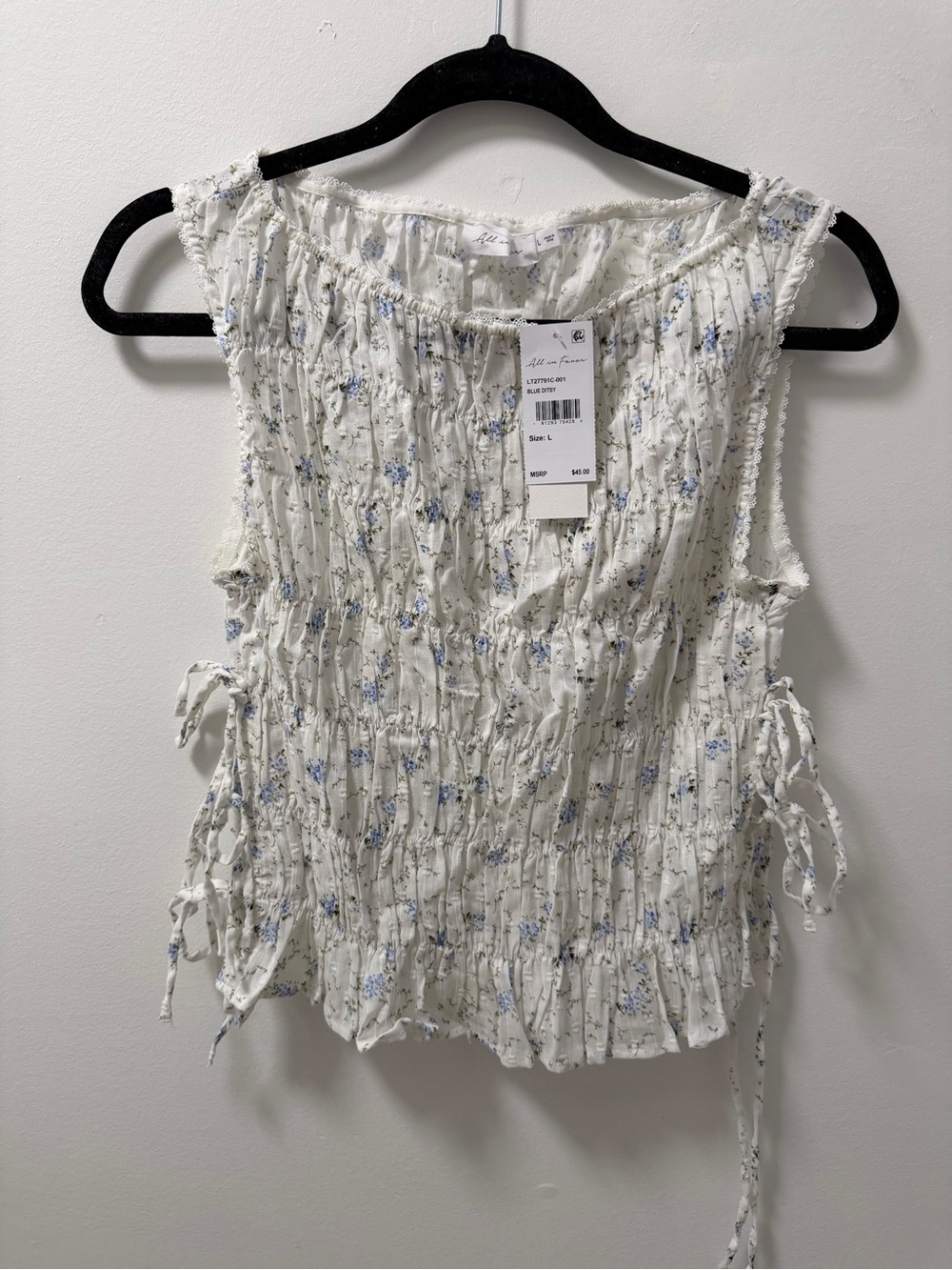 NWT All In Favor Sleeveless Top Blouse Floral